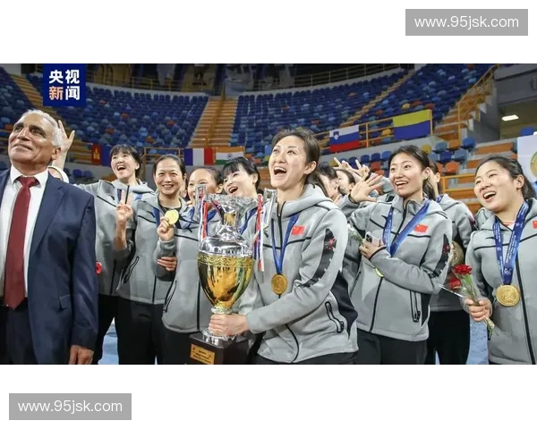 女排世界杯夺冠背后的坚持与团队精神辉煌瞬间全记录 女排世界杯夺冠背后的坚持与团队精神辉煌瞬间全记录
